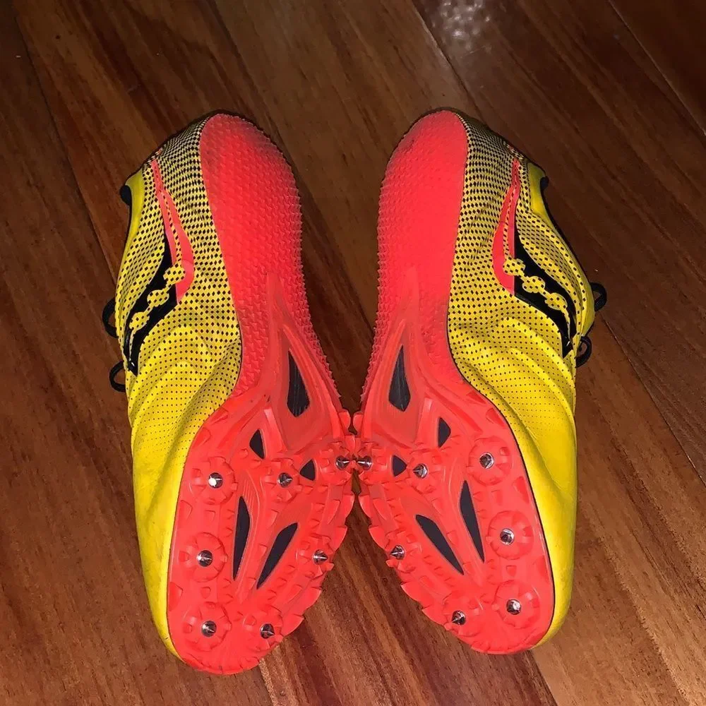 Saucony Men's Vibrant Yellow track sprinter spikes size 11